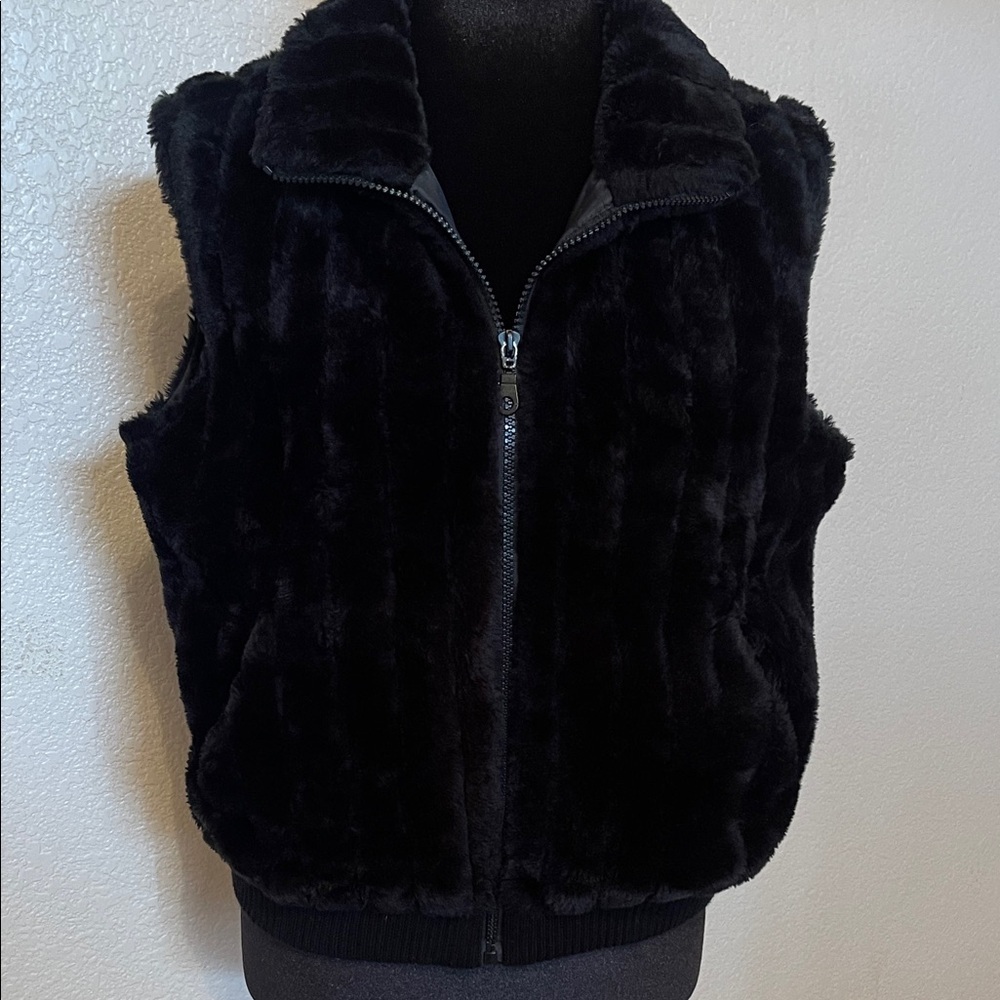 Black Faux Fur Zip-Up Vest